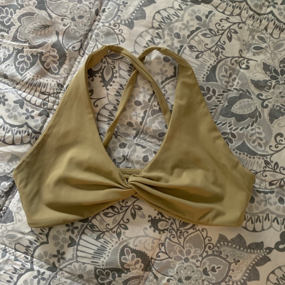 Youngla sports bra